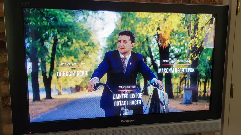 comedian-Zelensky's-TV-show-riding-bike