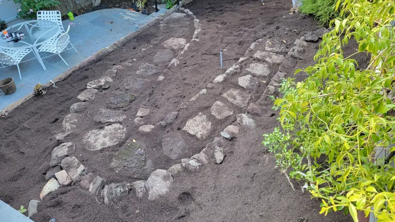 rock-garden-path-awaits-planting