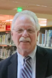 Author and poet Robert Aquinas McNally at the Walnut Creek Library Foundation's Authors Gala, 2018. Photo by Jon Newhall