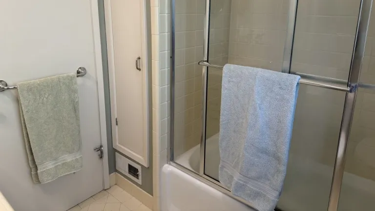a-no-bathtub-house old-tub-shower