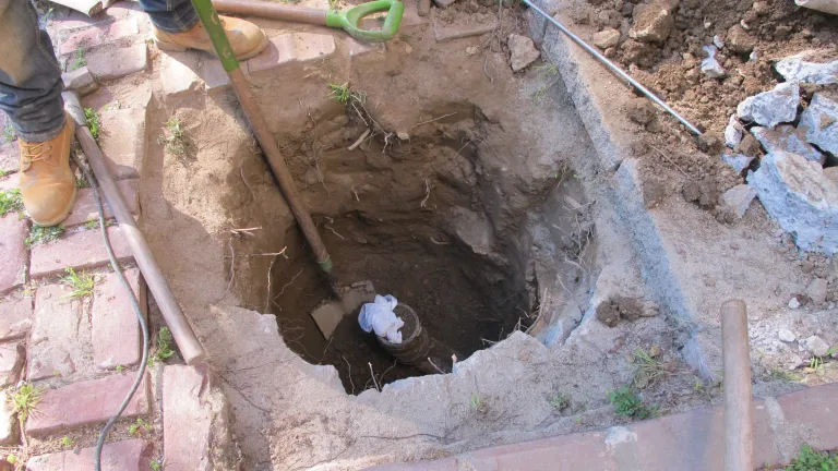 no furnace, no heat. . no sewer line -- the sewer-clean-out is exposed for repair