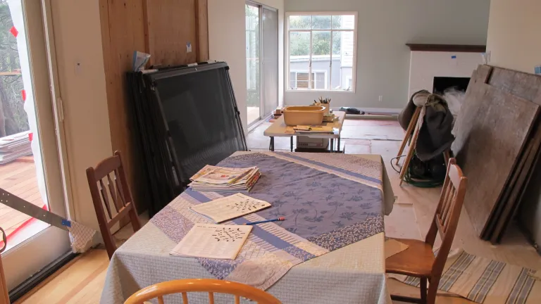dining-in-a-construction-zone