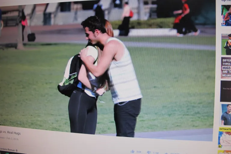 hugging fake-hugs-Cordero-Roman