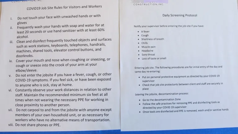 coronavirus-guidelines posted as construction work resumes