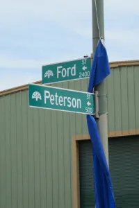 Ford-&-Peterson Street sign at the intersection of Ford and Peterson Streets -- Rue de Merde -- Jingletown, Oakland, CA. Photo by BF Newhall