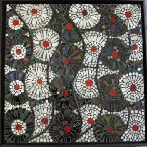 Jill-Stevenson-Ritter Green and white mosaic, "Elipse," by Jill Stevenson Ritter, 2013. Institute of Mosaic Art, berkeley. Photo by BF Newhall.