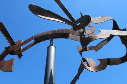 "Schubert Sonata," by Mark di Suvero, 1992. Steel painted and unpainted. Photo by Barbara Newhall