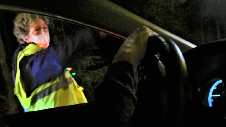 church-volunteer drive-through-christmas