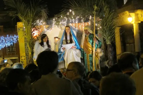 posada procession christmas eve 2013 san miguel de allende. photo by bf newhall