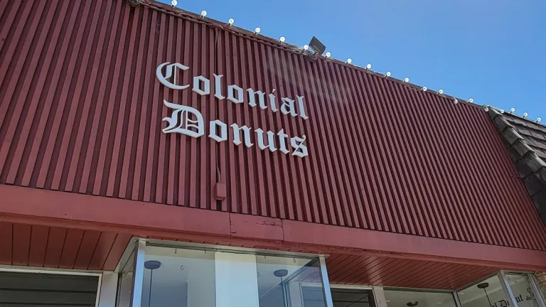 I'm-a-widow-was-this-guy-asking-me-for-a-date colonial-donuts