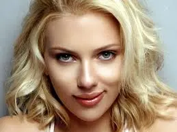 scarlett johansson with full lips