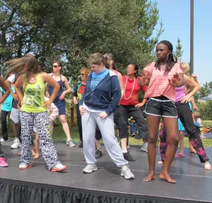 zumba-dancers-right-stage zumba dancing at the Hills. Photo by BF Newhall
