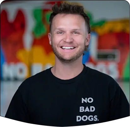 tom Davis - International Dog Training